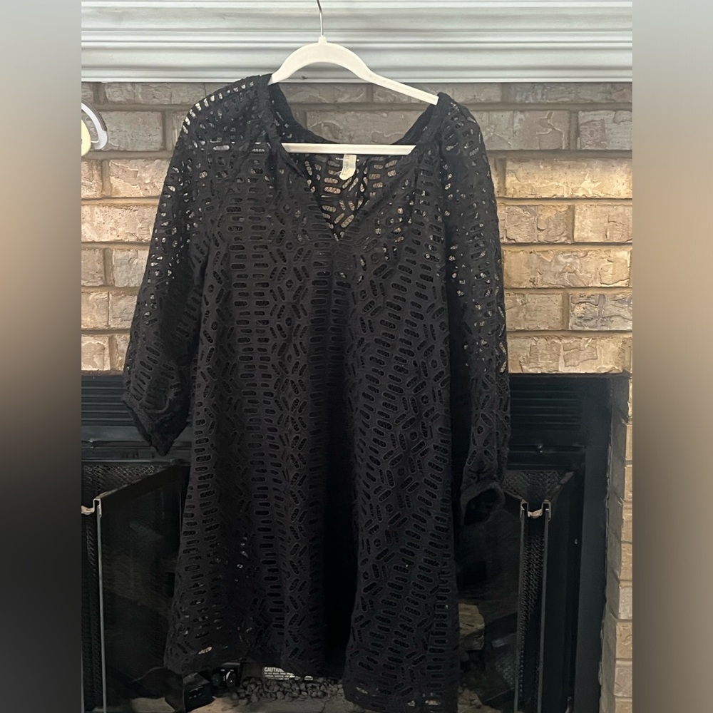Club Monaco Elegant Black Lace Dress size large comes with slip